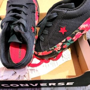 Converse toddle Girl's One Star Parkway Floral Ox Black/Cherry Red/Vintage Jade